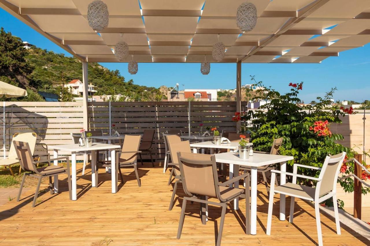 Charming And Comfy House Apartamento Agia Marina Exterior foto