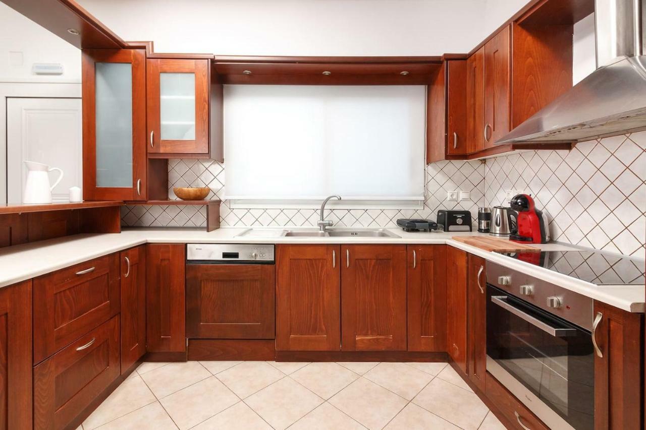 Charming And Comfy House Apartamento Agia Marina Exterior foto