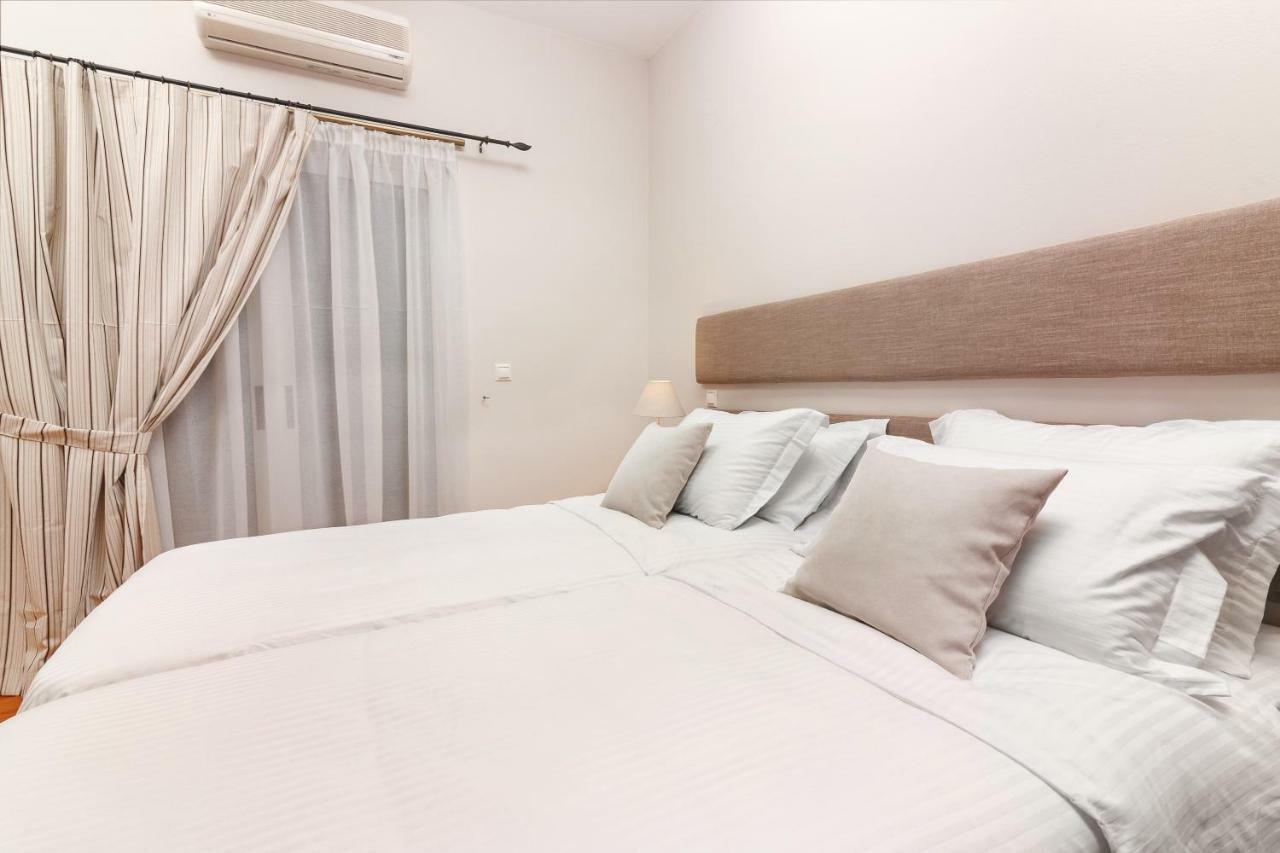 Charming And Comfy House Apartamento Agia Marina Exterior foto